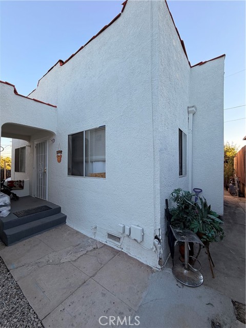 Los Angeles, California, 90033, United States, 8 Bedrooms Bedrooms, ,Residential,For Sale,1976644