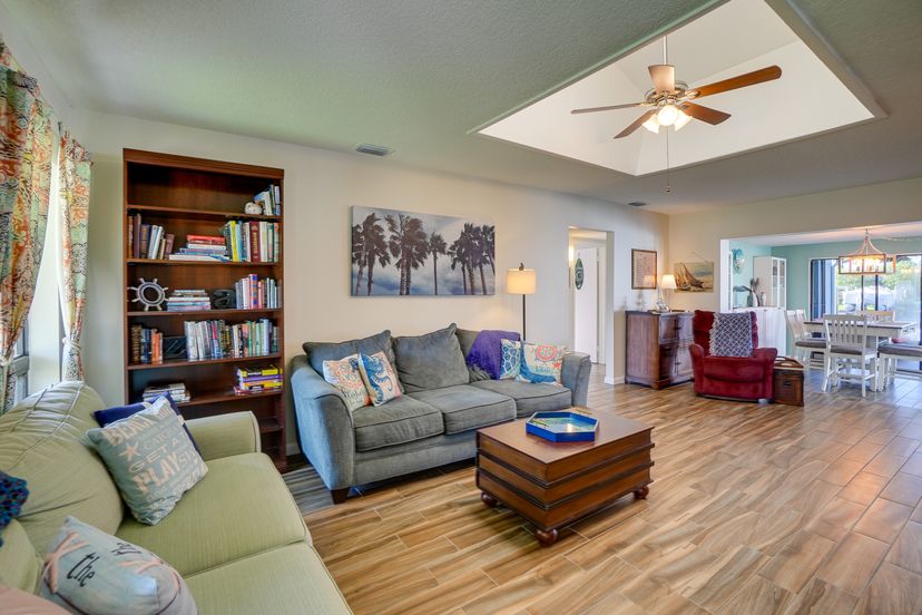 Tampa, Florida, 33615, United States, 4 Bedrooms Bedrooms, ,2 BathroomsBathrooms,Residential,For Sale,1865129