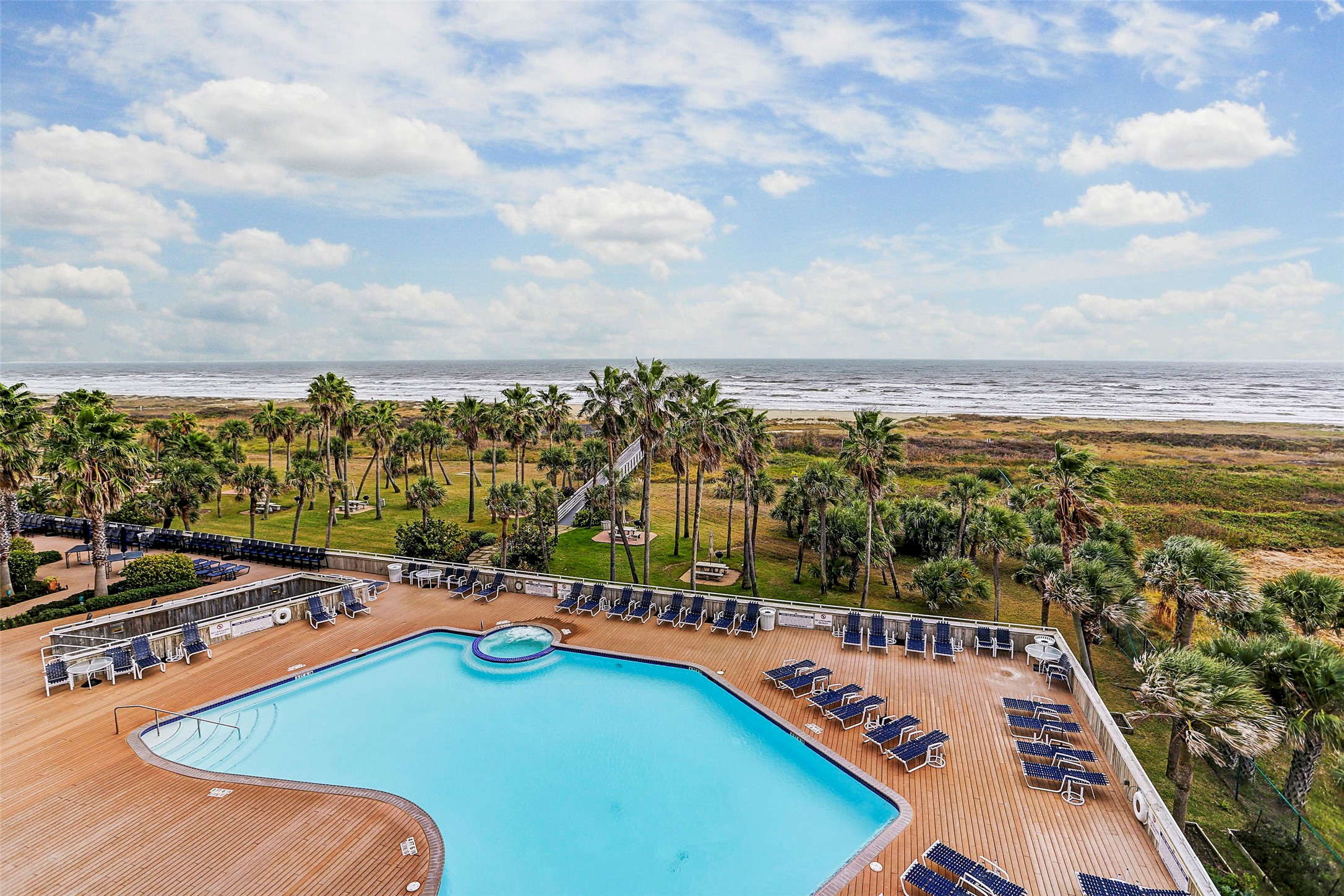  1401 E Beach Drive #509 - 物件實景