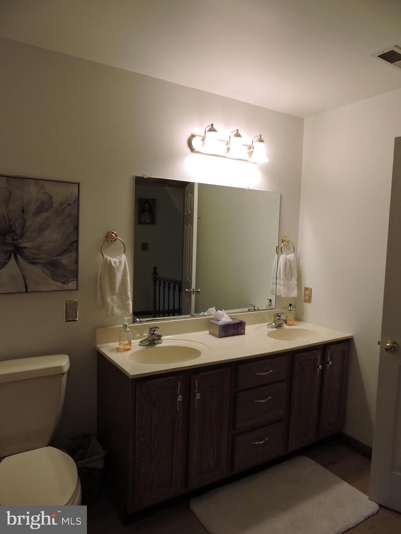 10 TIDEWATER DR, SEAFORD, Delaware, 19973, United States, 5 Bedrooms Bedrooms, ,6 BathroomsBathrooms,Residential,For Sale,10 TIDEWATER DR,1622331