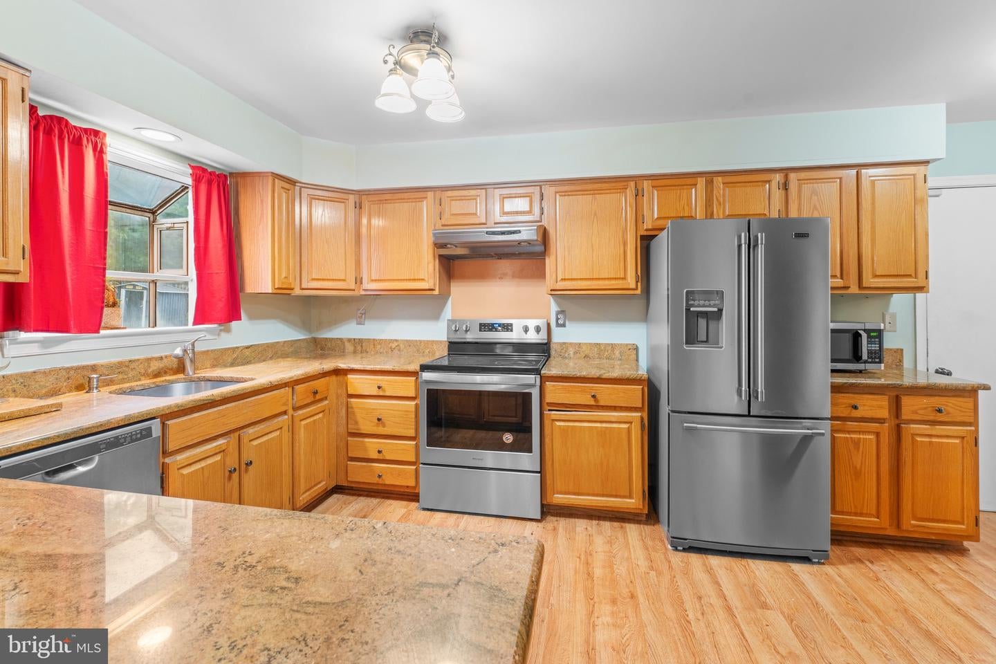 BOWIE, Maryland, 20720, United States, 4 Bedrooms Bedrooms, ,4 BathroomsBathrooms,Residential,For Sale,1897173