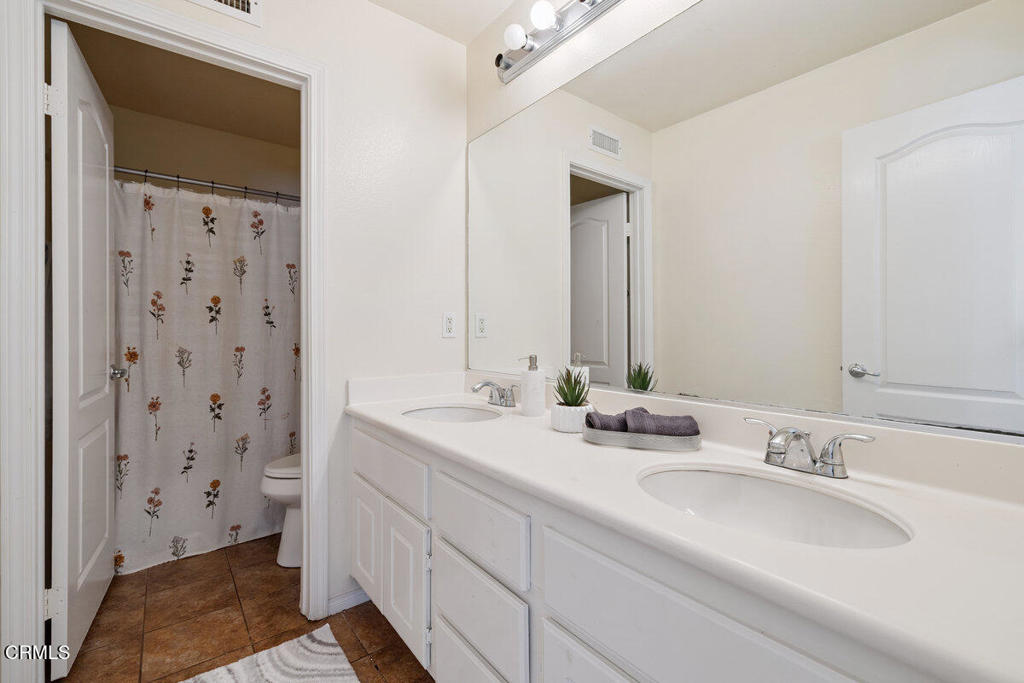 Oxnard, California, 93030, United States, 4 Bedrooms Bedrooms, ,3 BathroomsBathrooms,Residential,For Sale,1921863