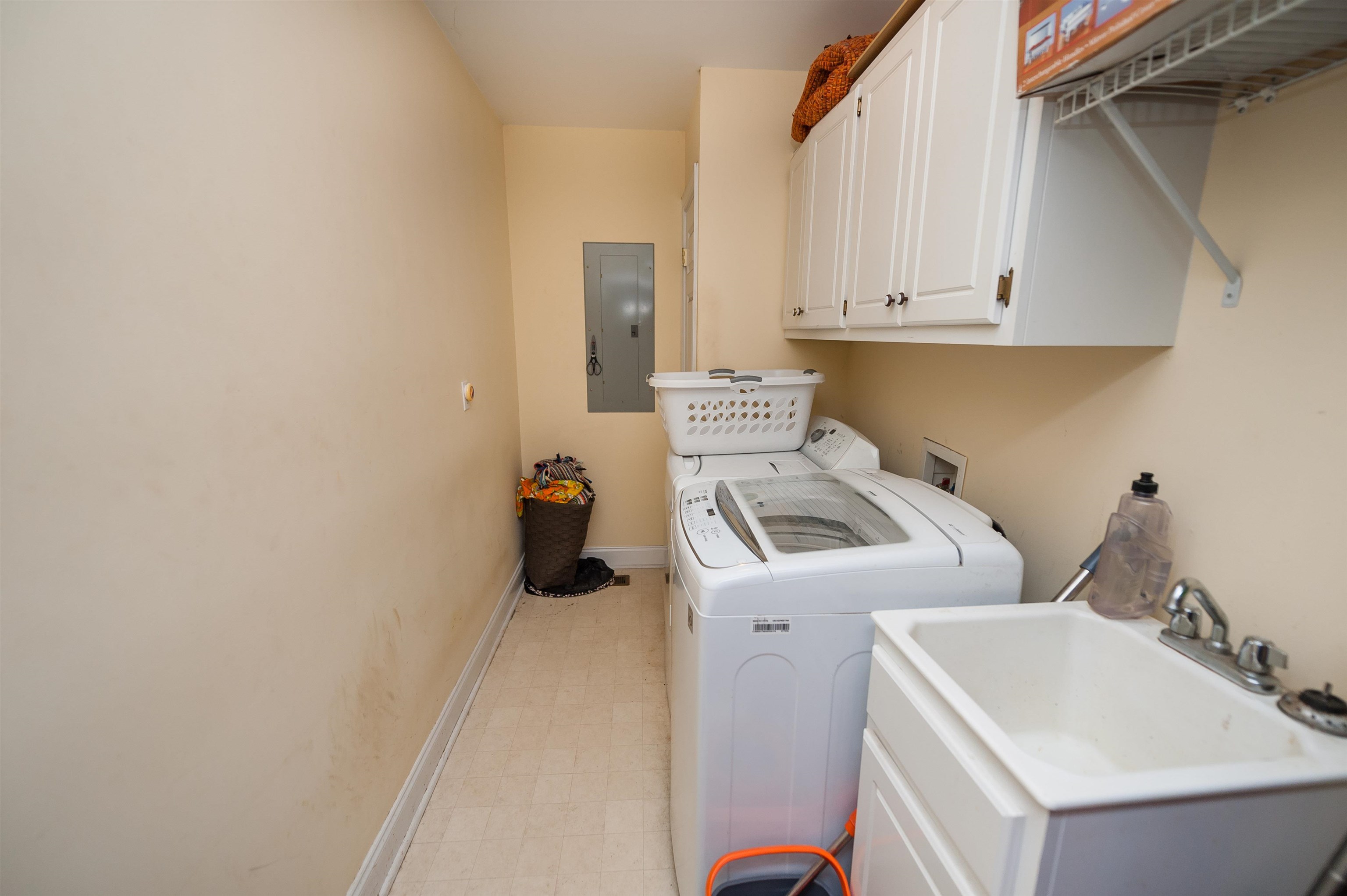 Landrum, South Carolina, 29356, United States, 2 Bedrooms Bedrooms, ,2 BathroomsBathrooms,Residential,For Sale,1978820