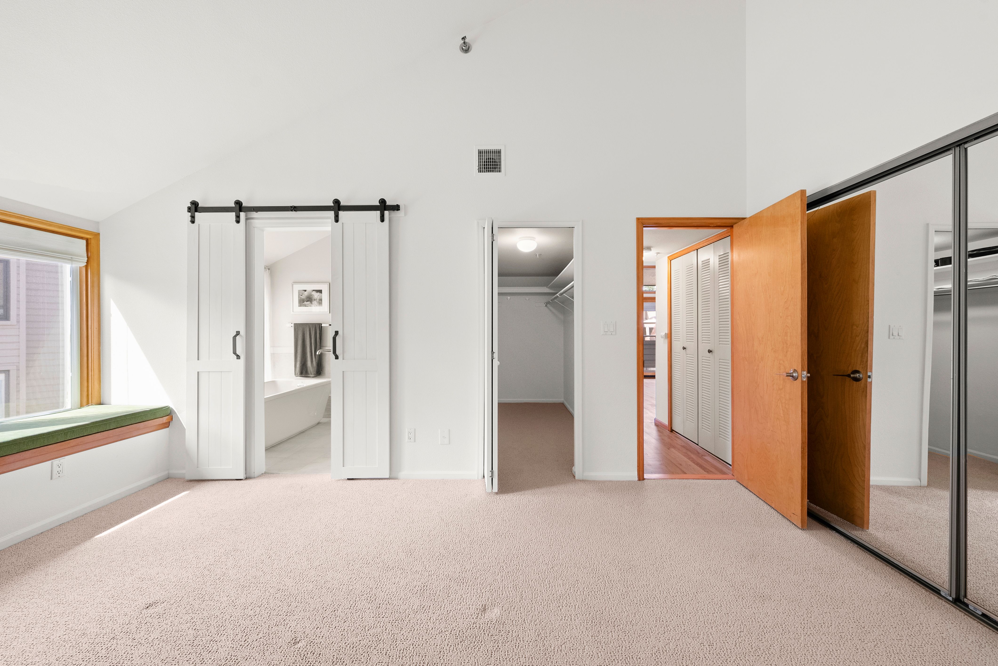  Designer Remodeled Penthouse Condo - 物件實景