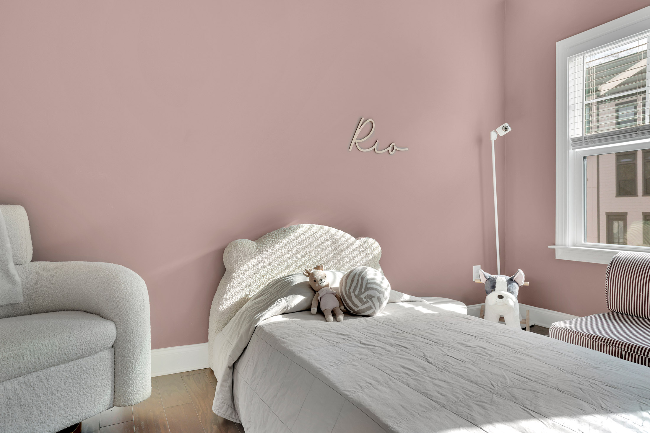  Thoughtfully Designed Townhome in Gated Enclave - 物件實景