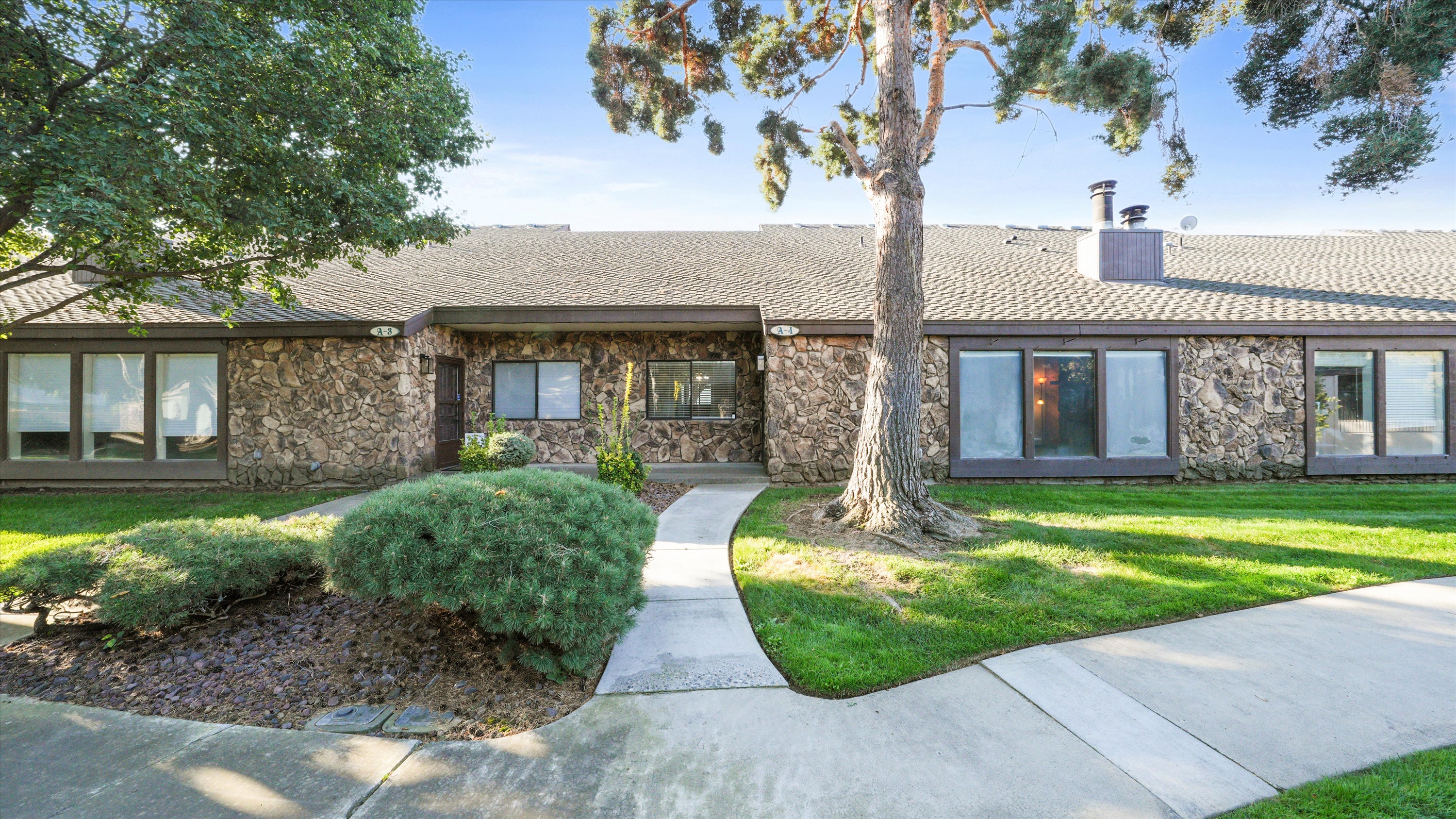  Updated and move in ready - 物件實景