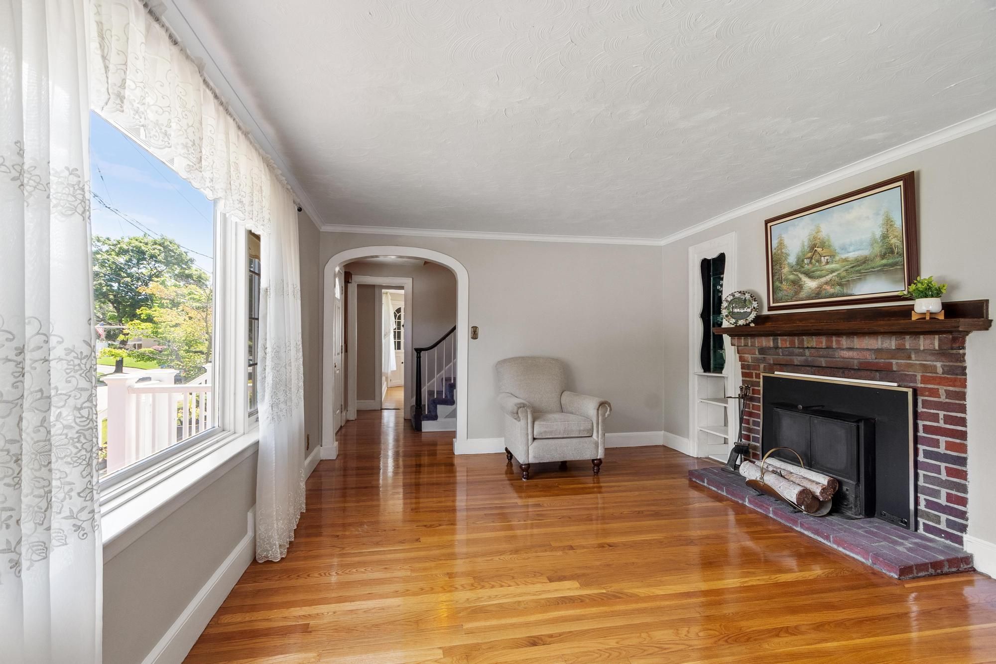  9 Oaklandvale Ave, Saugus, MA, 01906 - 物件實景