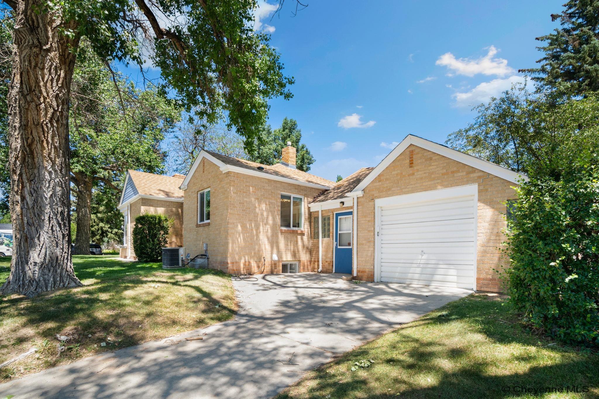 Cheyenne, Wyoming, 82001, United States, 5 Bedrooms Bedrooms, ,3 BathroomsBathrooms,Residential,For Sale,1885811