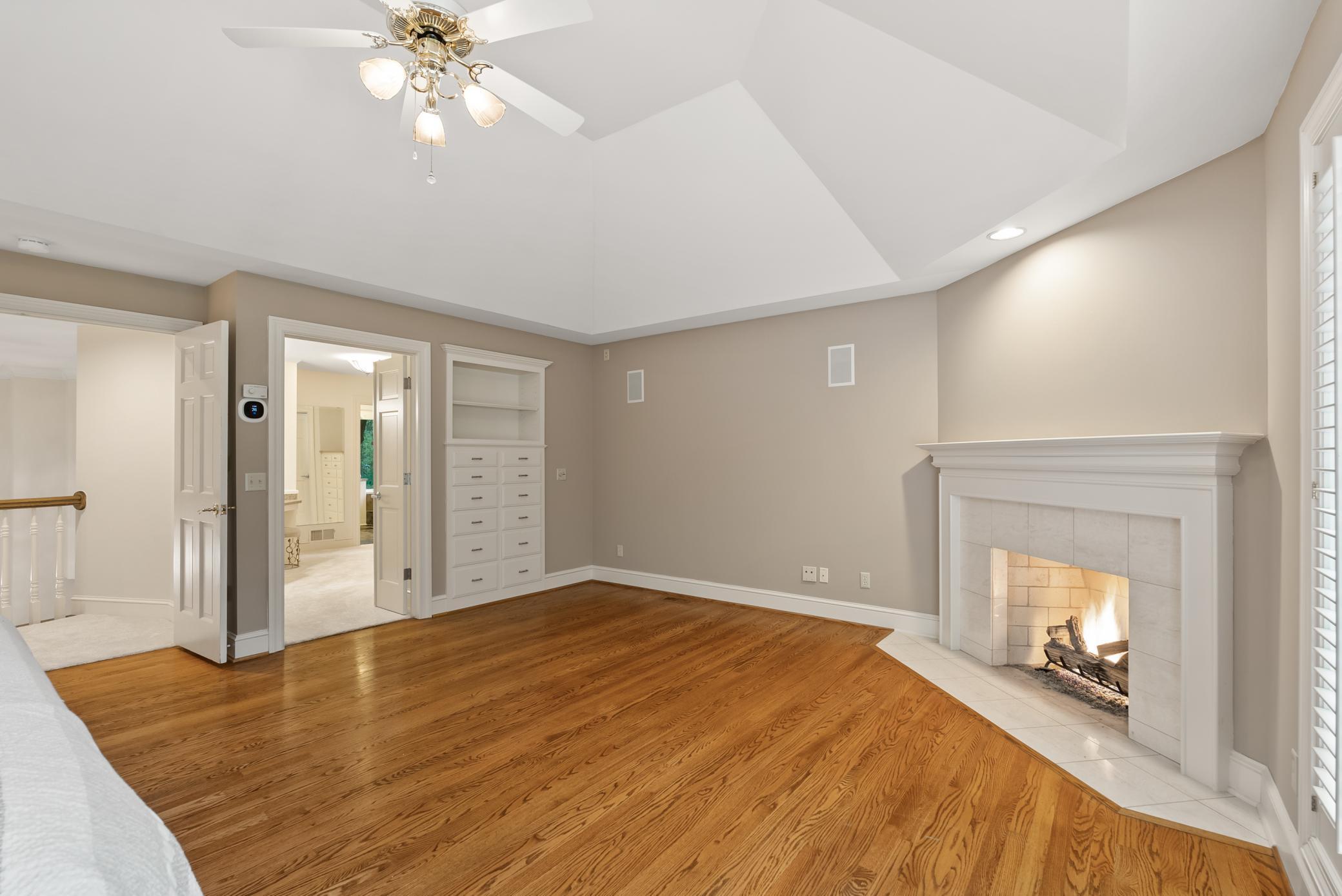 Excelsior, Minnesota, 55331, United States, 5 Bedrooms Bedrooms, ,6 BathroomsBathrooms,Residential,For Sale,1906981