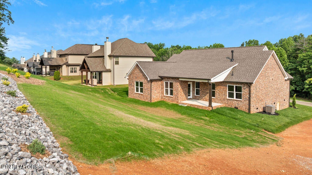 Lenoir City, Tennessee, 37771, United States, 3 Bedrooms Bedrooms, ,2 BathroomsBathrooms,Residential,For Sale,1838610