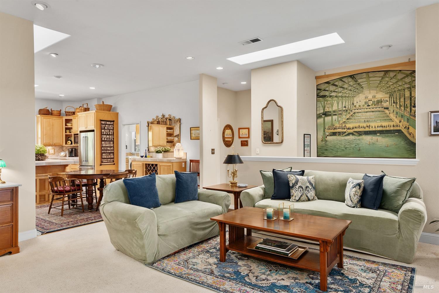 Santa Rosa, California, 95404, United States, 4 Bedrooms Bedrooms, ,4 BathroomsBathrooms,Residential,For Sale,1979173