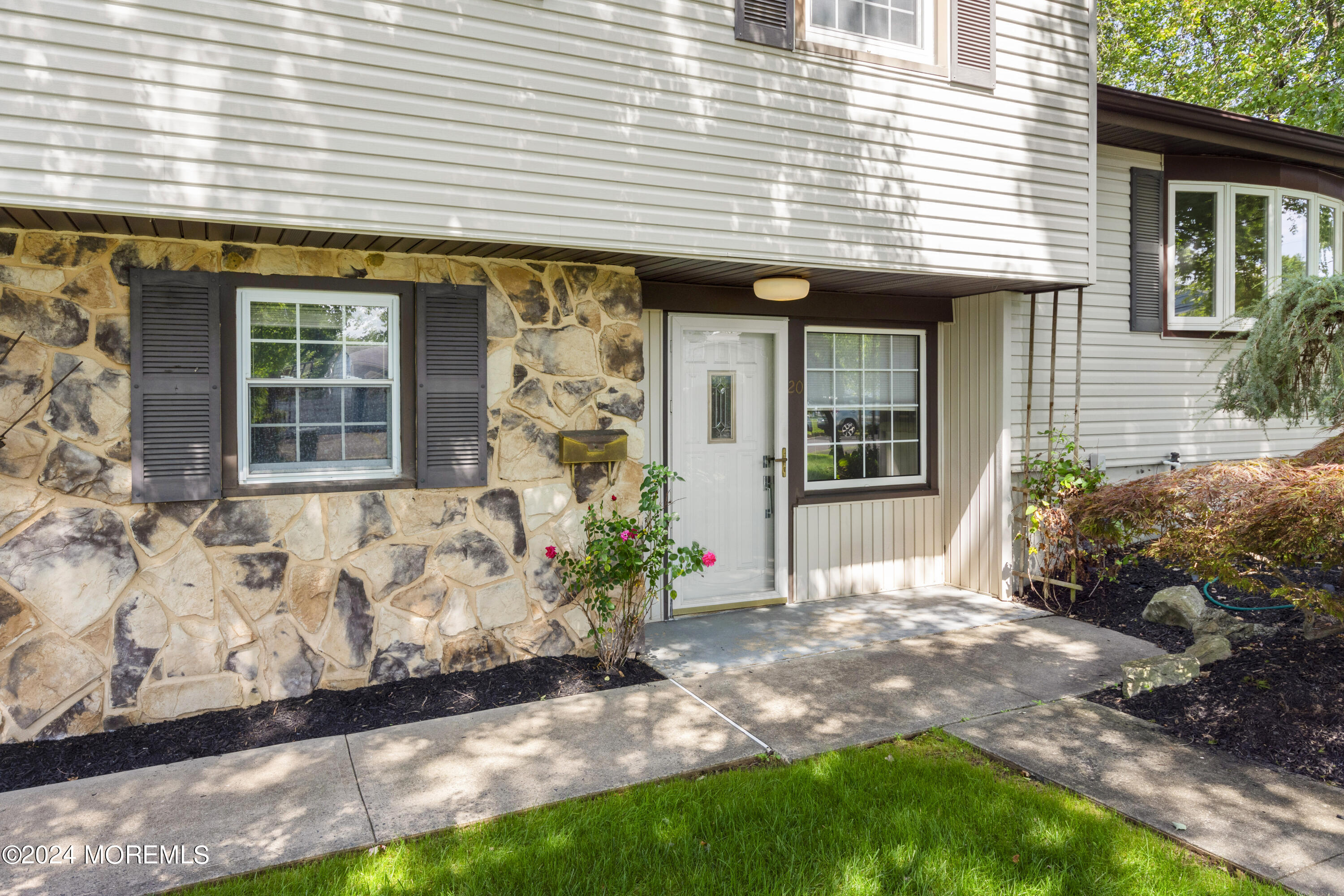 Old Bridge, New Jersey, 08857, United States, 3 Bedrooms Bedrooms, ,2 BathroomsBathrooms,Residential,For Sale,1872479