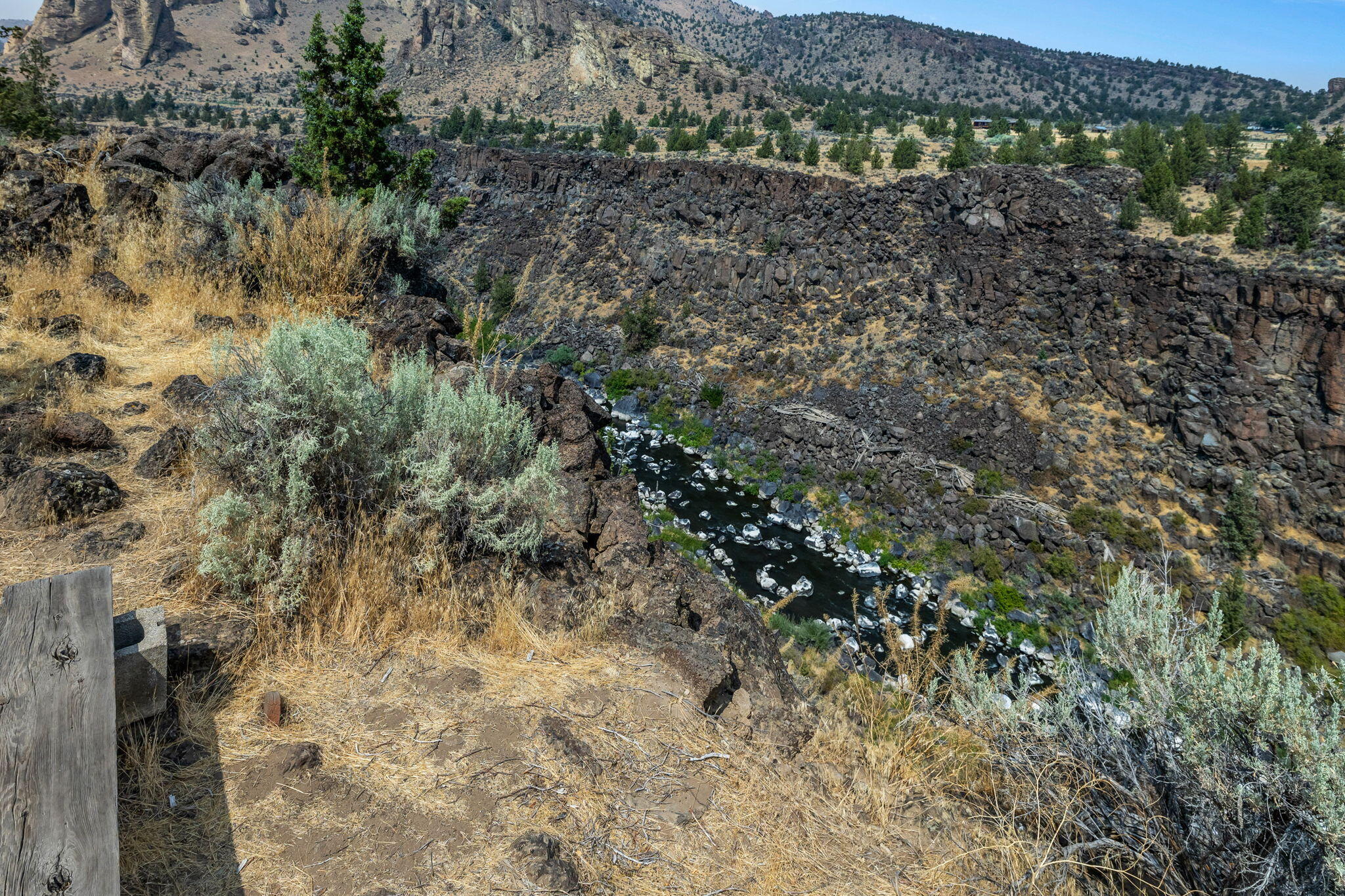 9210 NE Smith Rock Loop, Terrebonne, Oregon, 97760, United States, 2 Bedrooms Bedrooms, ,3 BathroomsBathrooms,Residential,For Sale,9210 NE Smith Rock Loop,1591545