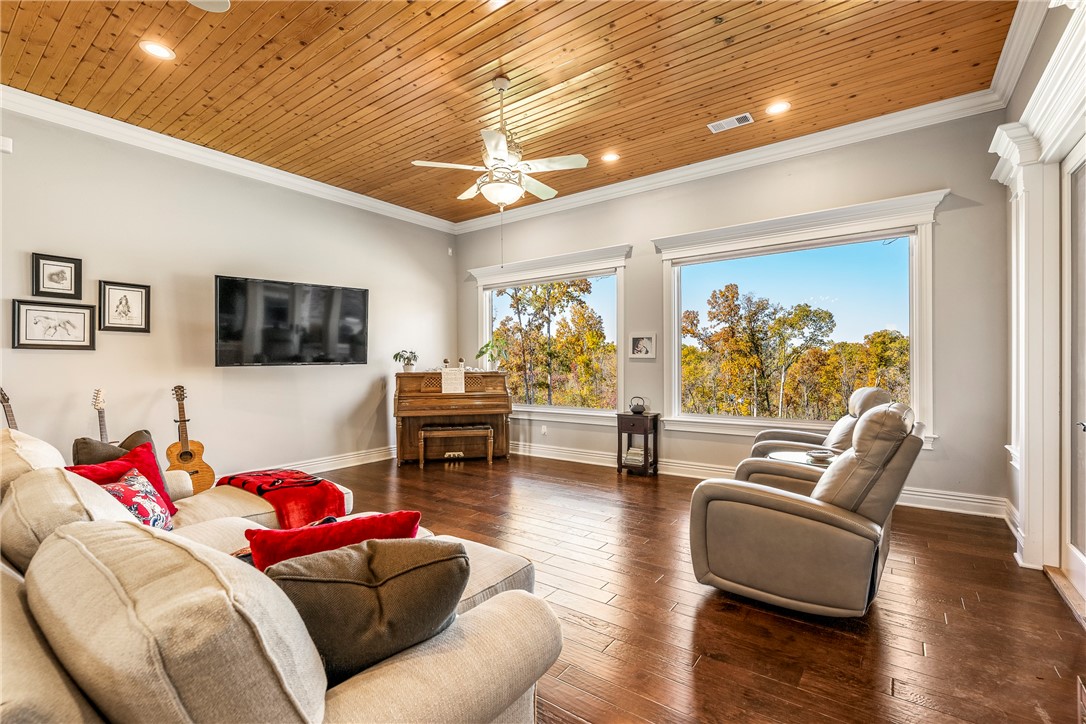 Rogers, Arkansas, 72756, United States, 4 Bedrooms Bedrooms, ,6 BathroomsBathrooms,Residential,For Sale,1987603