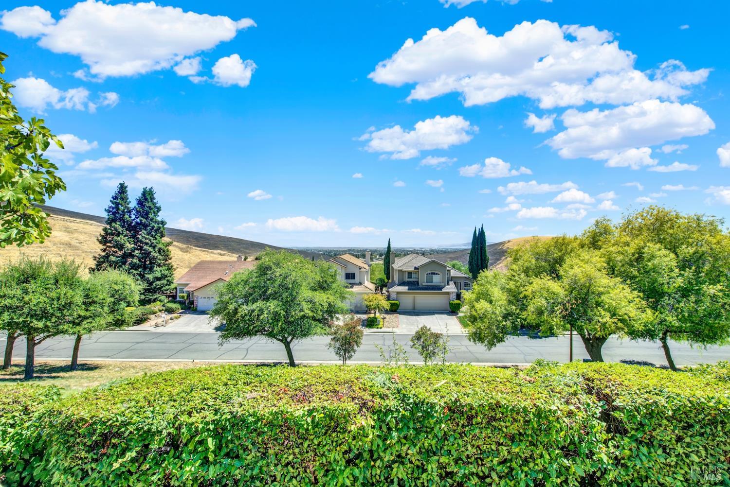 Fairfield, California, 94534, United States, 5 Bedrooms Bedrooms, ,3 BathroomsBathrooms,Residential,For Sale,1917532