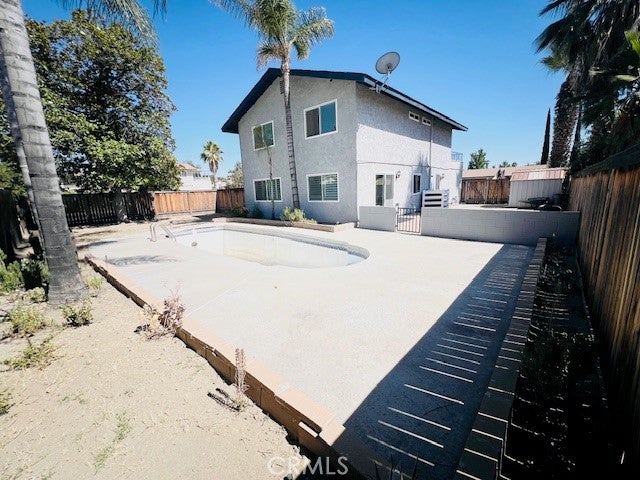 Redlands, California, 92374, United States, 3 Bedrooms Bedrooms, ,3 BathroomsBathrooms,Residential,For Sale,1908289
