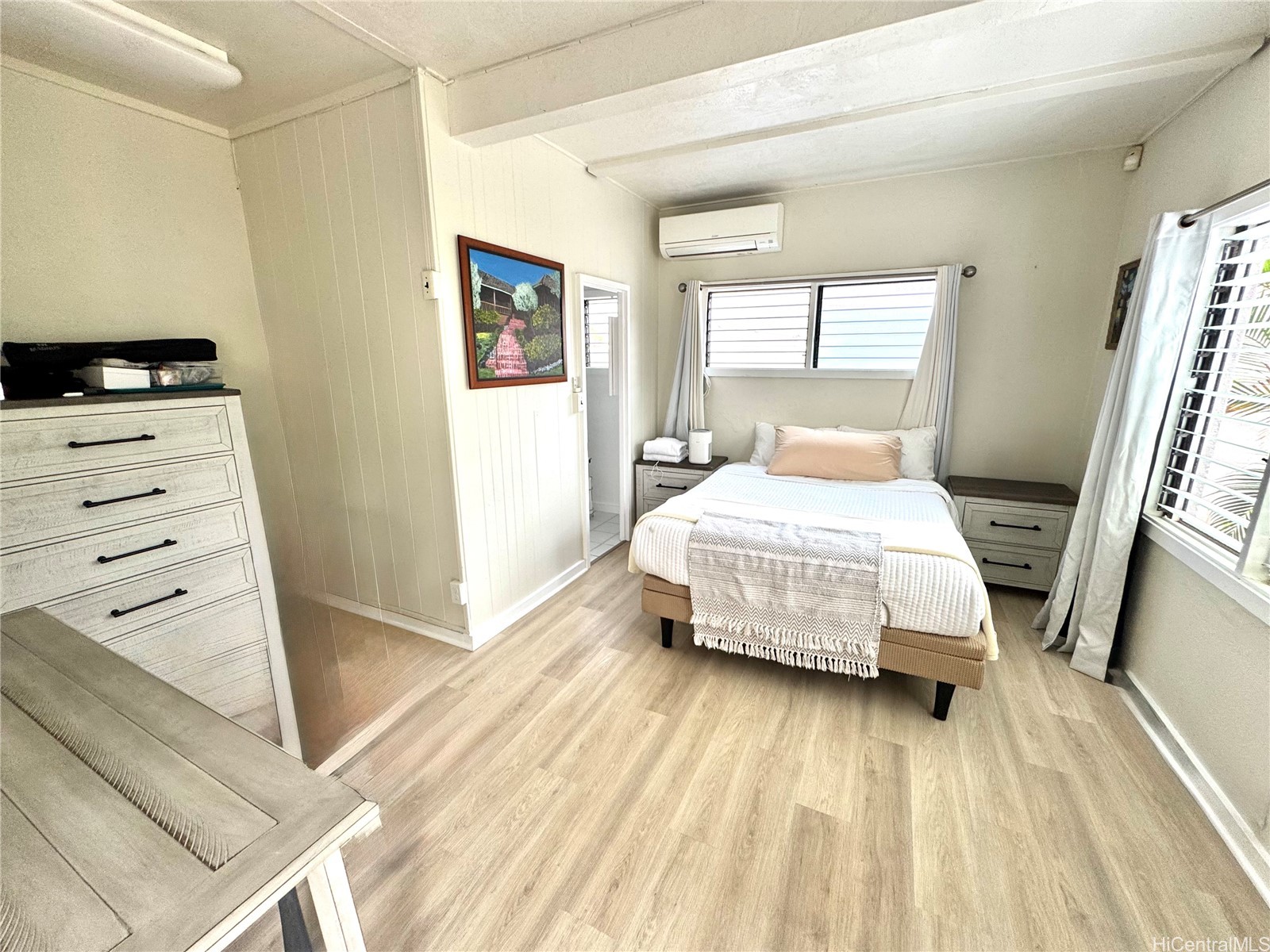 Honolulu, Hawaii, 96816, United States, 4 Bedrooms Bedrooms, ,3 BathroomsBathrooms,Residential,For Sale,1925969