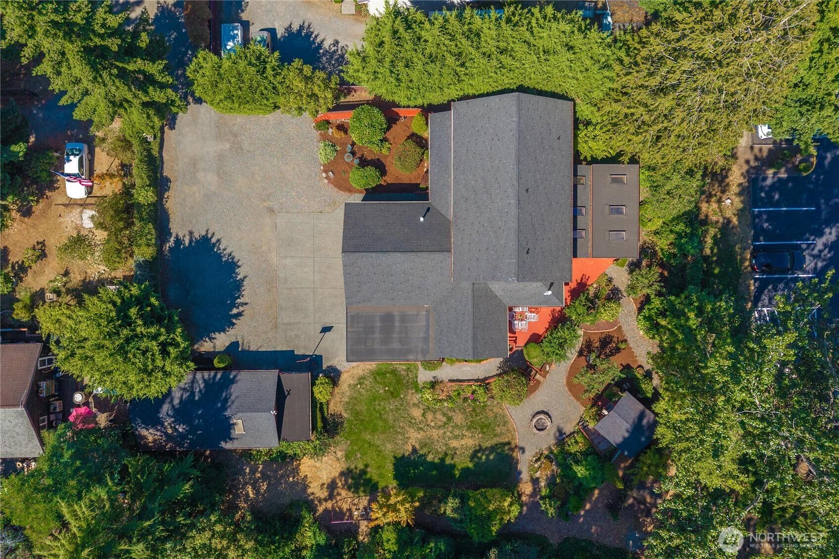 DES MOINES, Washington, 98198, United States, 5 Bedrooms Bedrooms, ,4 BathroomsBathrooms,Residential,For Sale,1927220