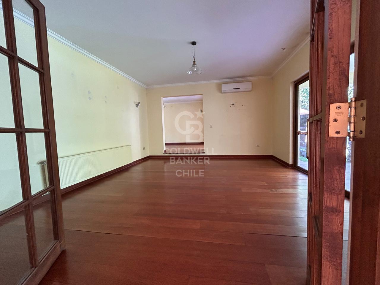La Reina, Chile, 3 Bedrooms Bedrooms, ,3 BathroomsBathrooms,Residential,For Sale,1967571