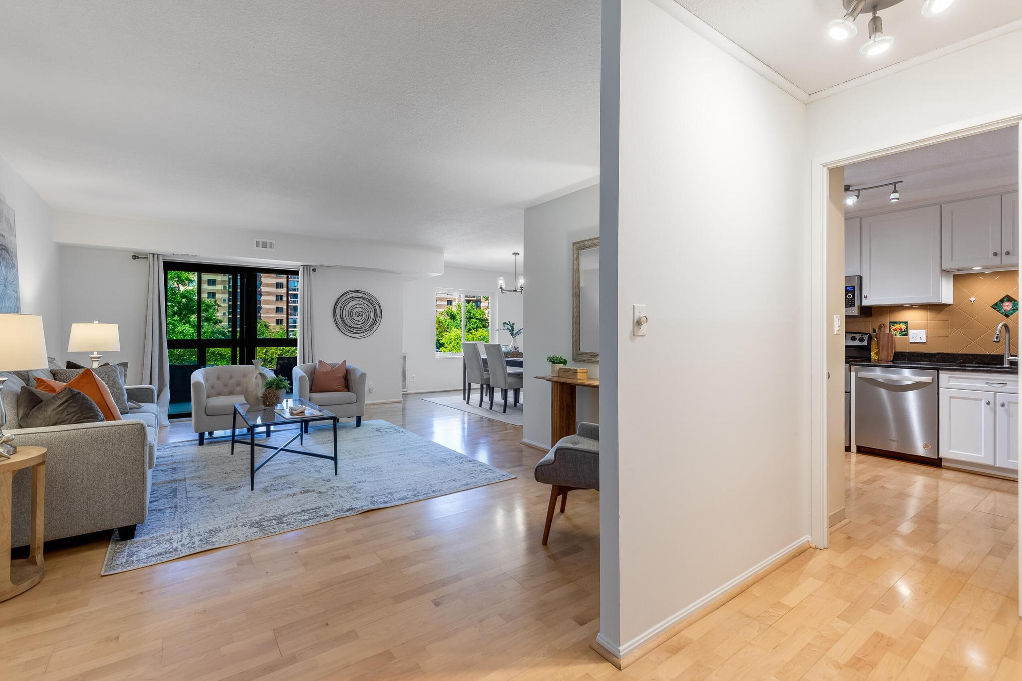  8360 Greensboro Drive, Mclean, VA, 22102 - 物件實景