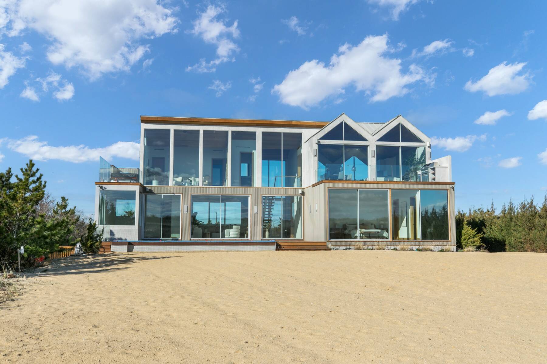  BRAND NEW MODERN OCEANFRONT w/ POOL on 2.6 ACRES IN AMAGANSETT - 物件實景