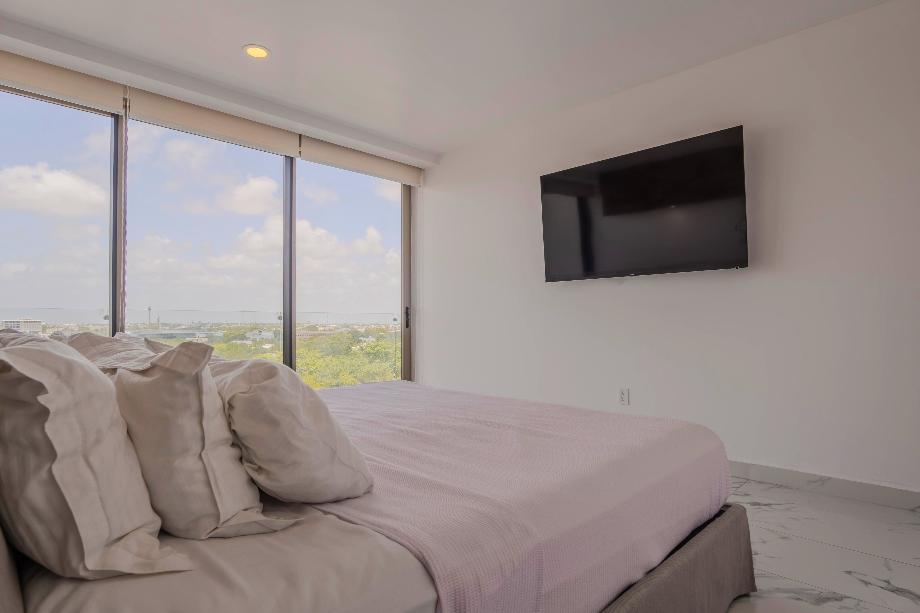 Cancún/Benito Juárez, Q.R., 77504, Mexico, 2 Bedrooms Bedrooms, ,2 BathroomsBathrooms,Residential,For Sale,1917911