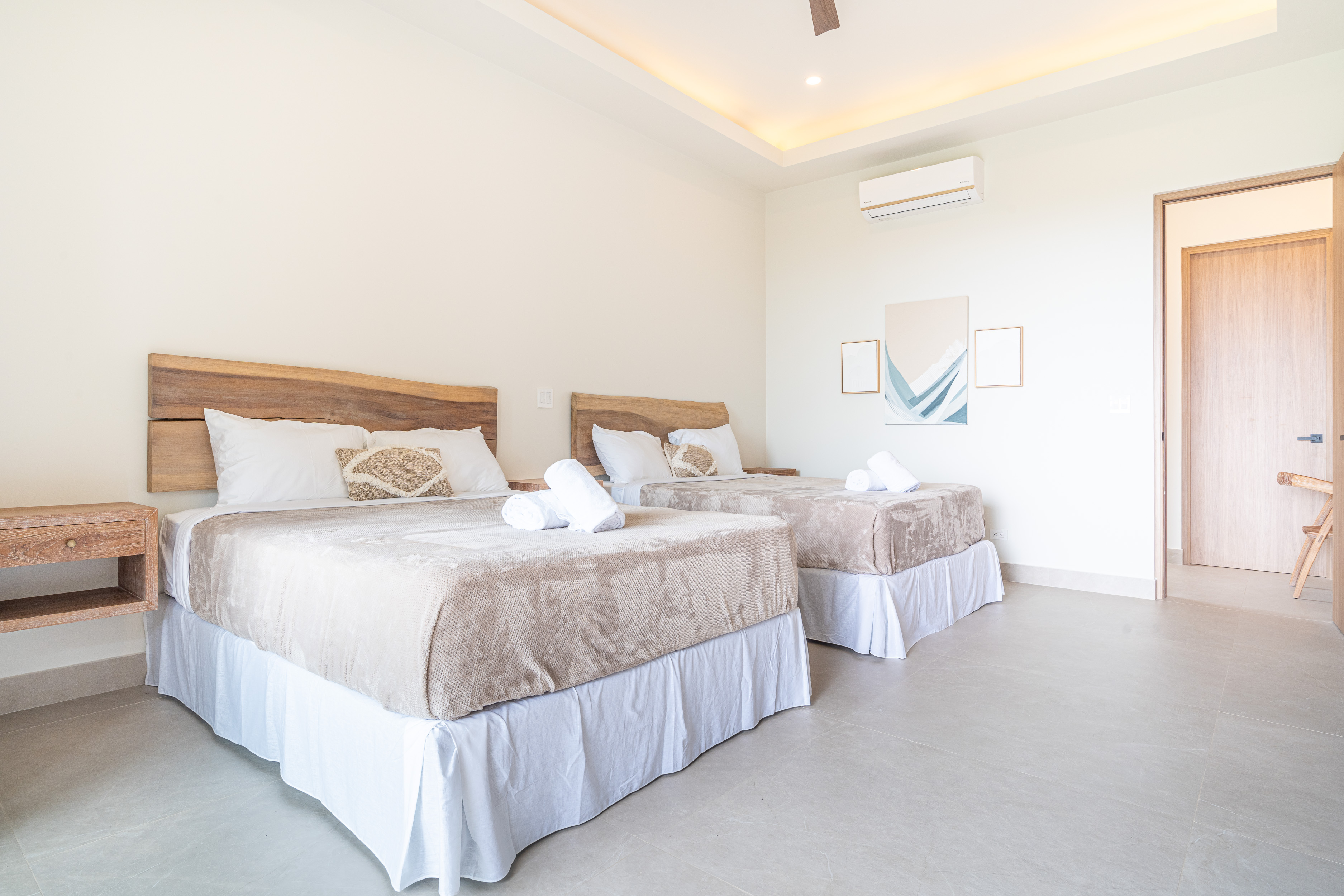 Dominical, Puntarenas, 60504, CR, 7 Bedrooms Bedrooms, ,7 BathroomsBathrooms,Residential,For Sale,1997378