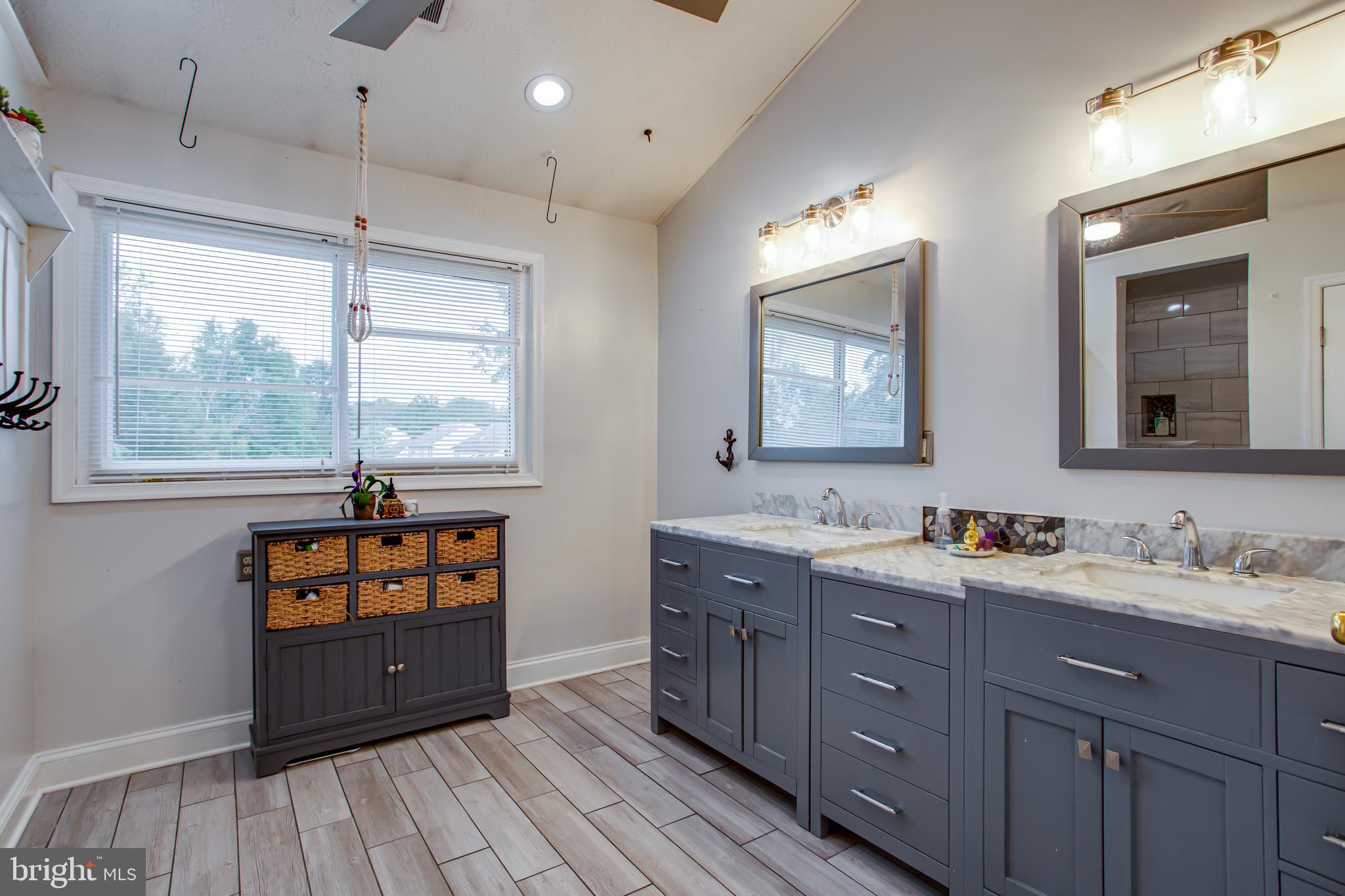 Waldorf, Maryland, 20601, United States, 5 Bedrooms Bedrooms, ,5 BathroomsBathrooms,Residential,For Sale,1977344