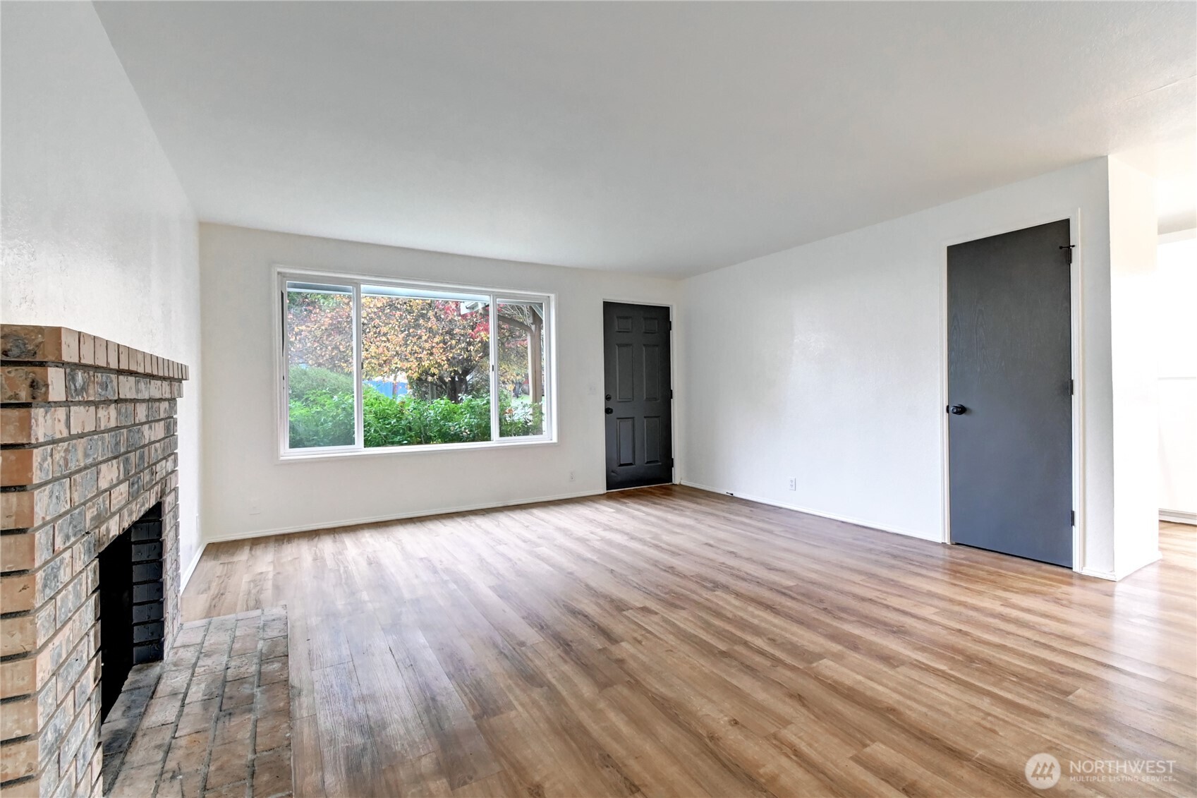 Everett, Washington, 98204, United States, 3 Bedrooms Bedrooms, ,1 BathroomBathrooms,Residential,For Sale,1995810