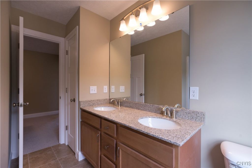 Baldwinsville, New York, 13027, United States, 4 Bedrooms Bedrooms, ,3 BathroomsBathrooms,Residential,For Sale,1906814
