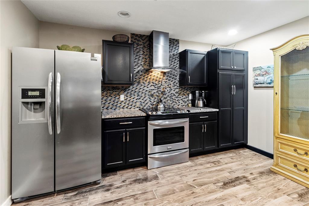 Bradenton, Florida, 34209, United States, 3 Bedrooms Bedrooms, ,3 BathroomsBathrooms,Residential,For Sale,1829594