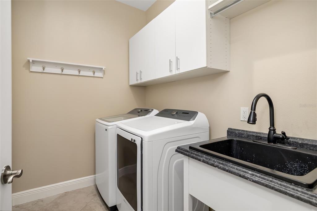 Bradenton, Florida, 34212, United States, 4 Bedrooms Bedrooms, ,3 BathroomsBathrooms,Residential,For Sale,2003247