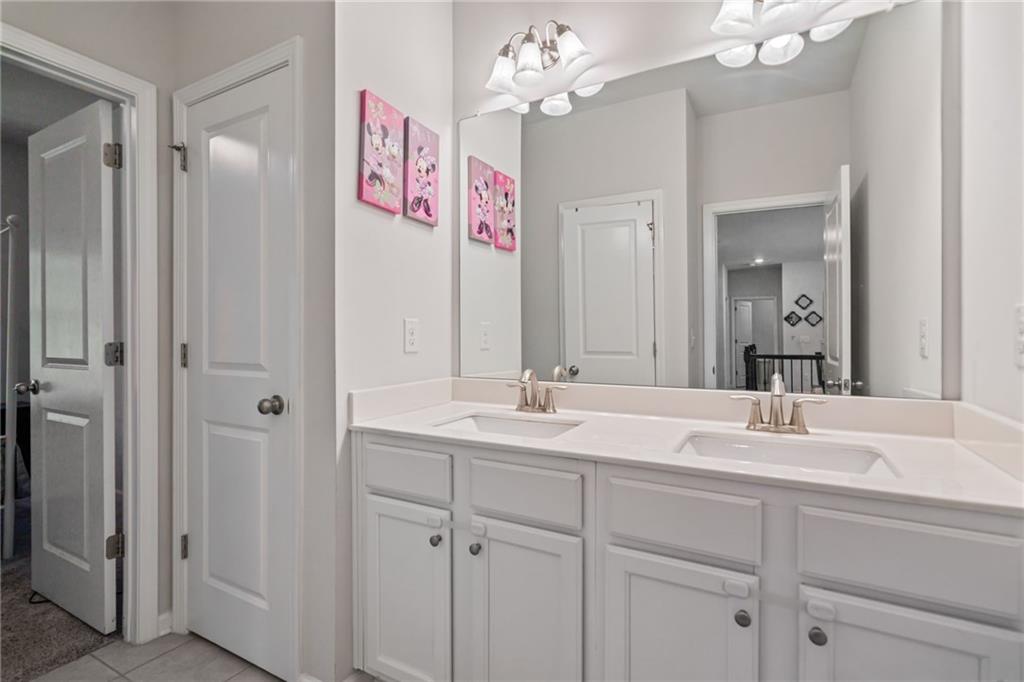 Buford, Georgia, 30519, United States, 4 Bedrooms Bedrooms, ,3 BathroomsBathrooms,Residential,For Sale,1921103