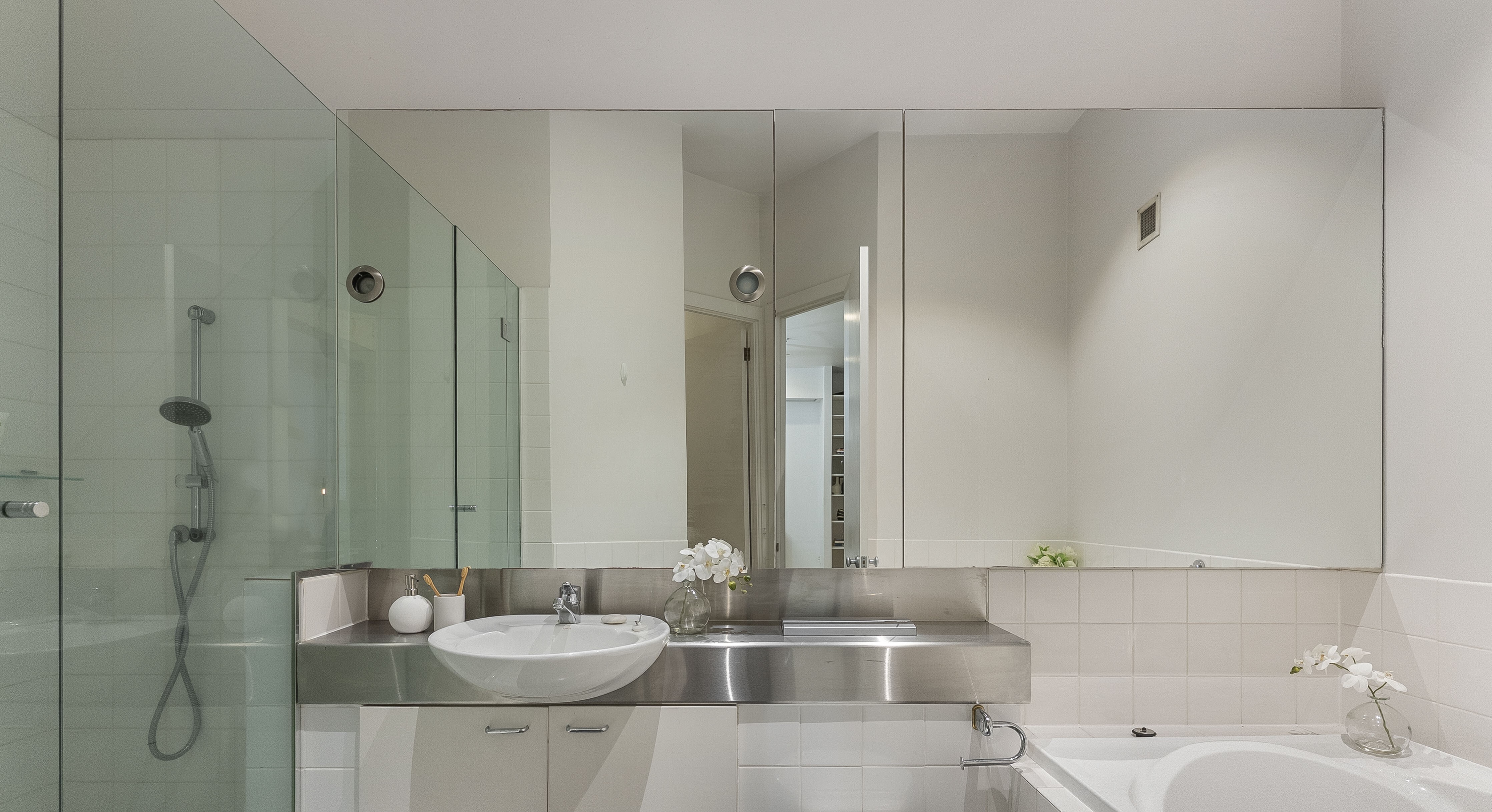  Sophisticated Two-Level City Apartment Residence - 物件實景