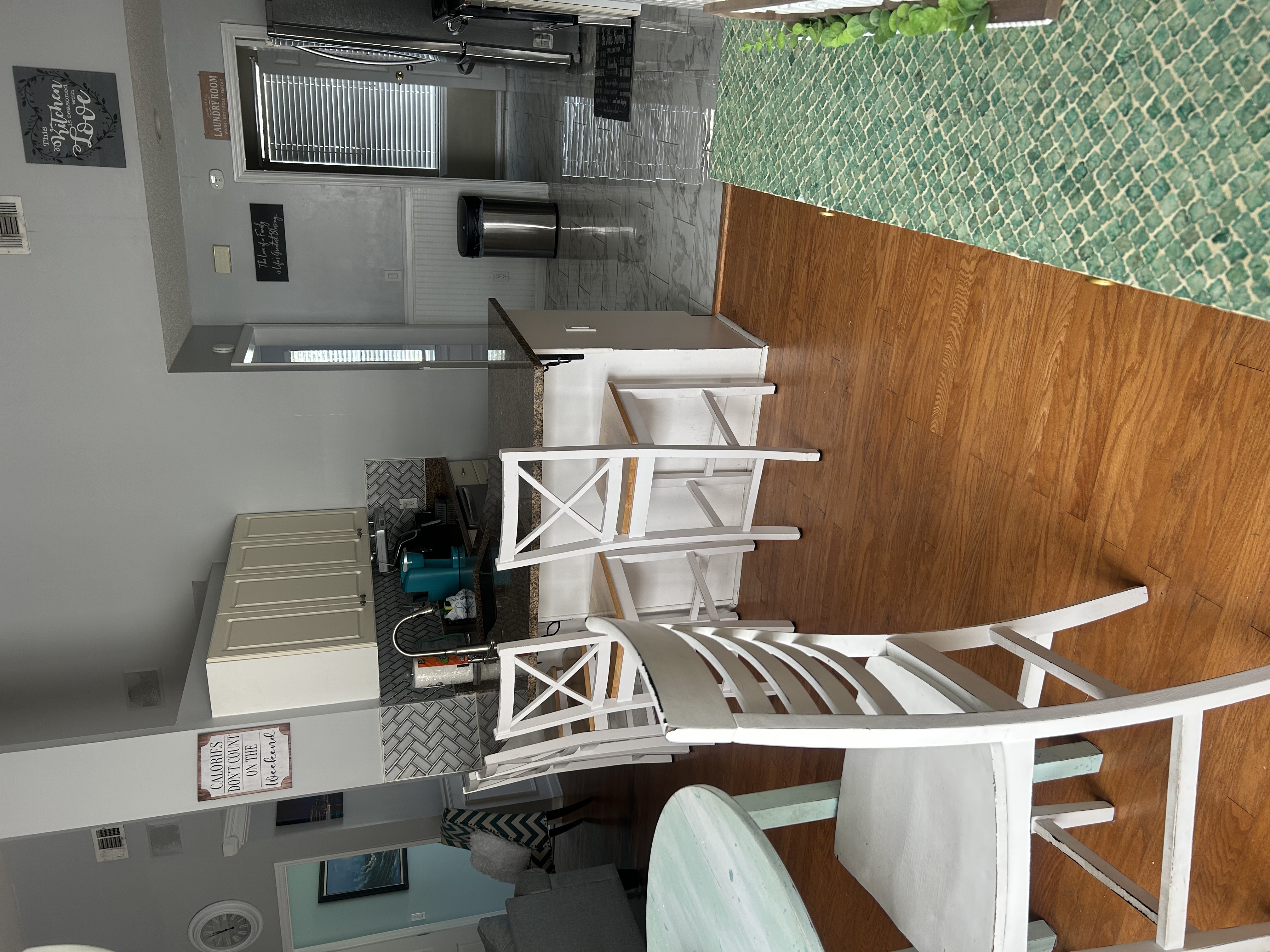 Savannah, Georgia, 31410, United States, 6 Bedrooms Bedrooms, ,3 BathroomsBathrooms,Residential,For Sale,1987064