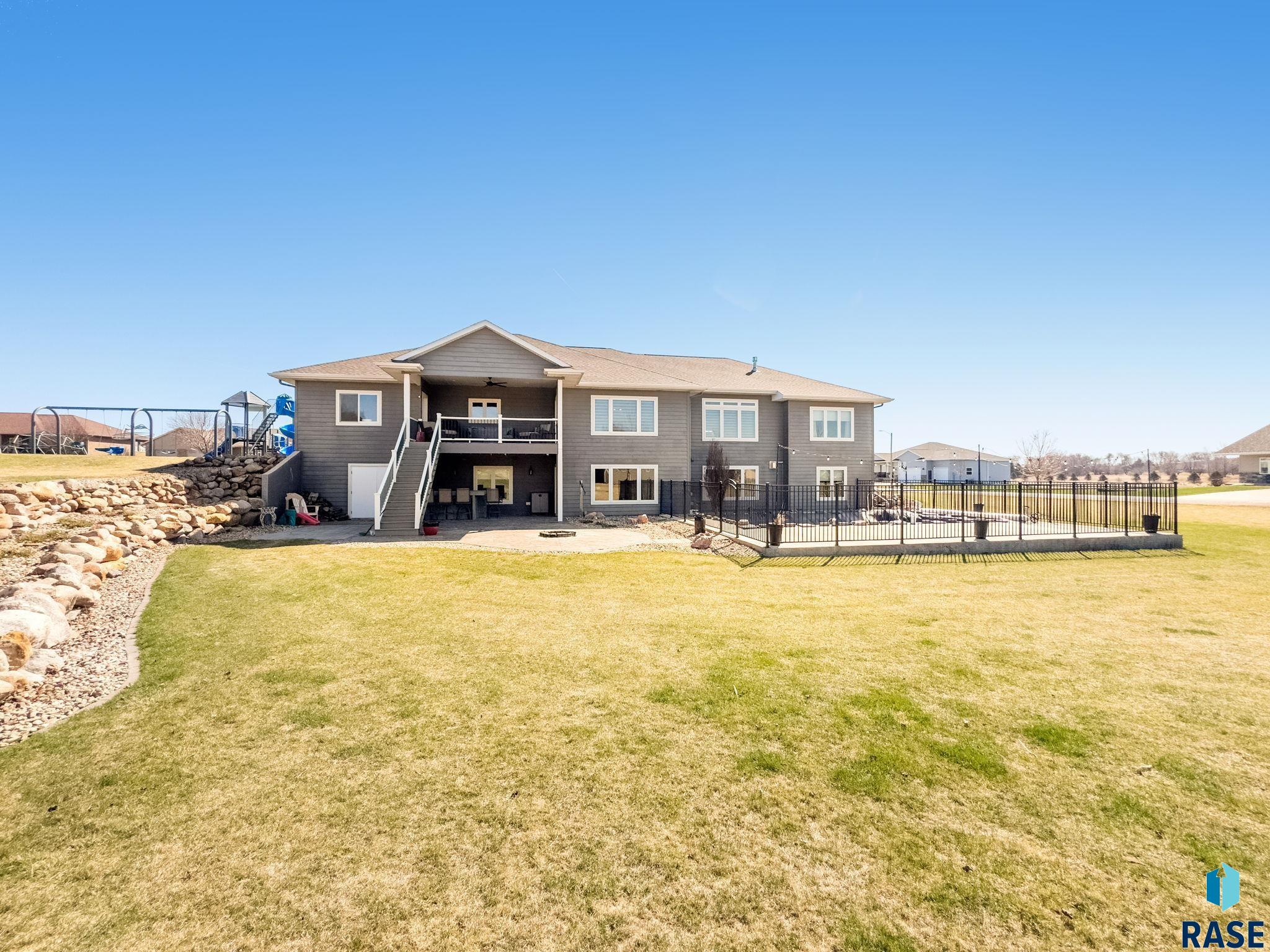 Lester, Iowa, 51242, United States, 4 Bedrooms Bedrooms, ,5 BathroomsBathrooms,Residential,For Sale,1926718