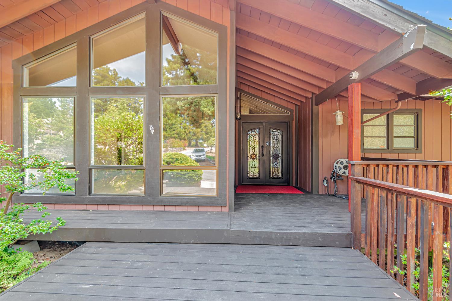 Sebastopol, California, 95472, United States, 3 Bedrooms Bedrooms, ,3 BathroomsBathrooms,Residential,For Sale,1895482