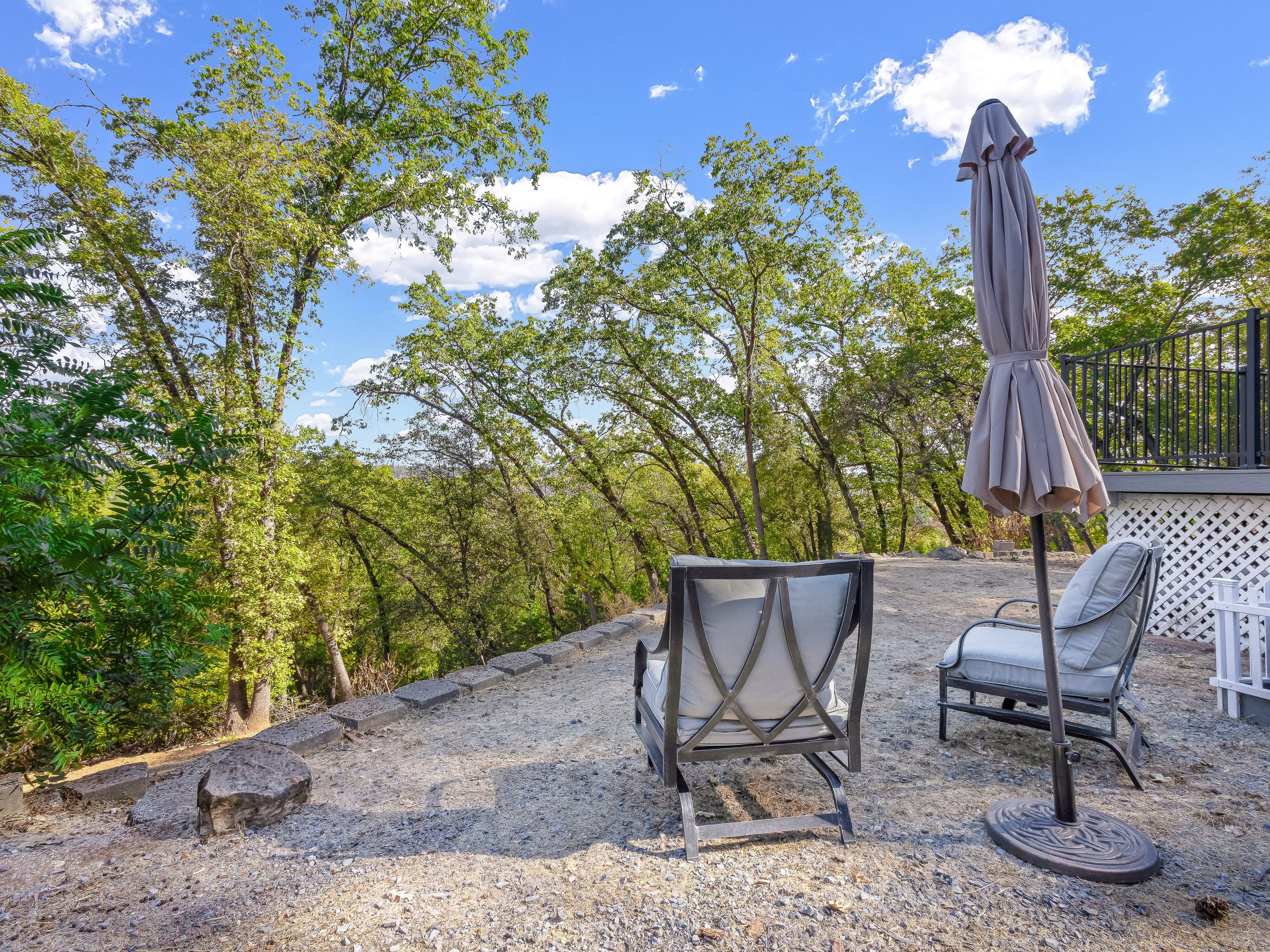  1827 Country Club Drive, Placerville, CA 95667 - 物件實景