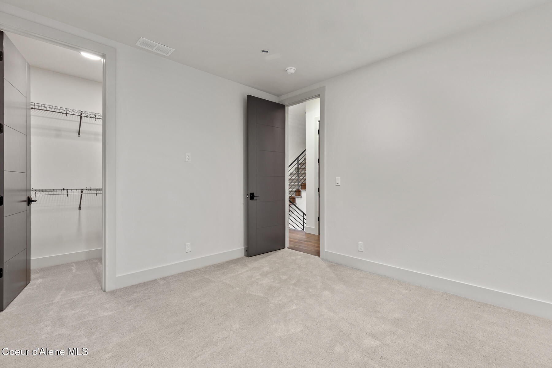 Coeur d'Alene, Idaho, 83814, United States, 3 Bedrooms Bedrooms, ,4 BathroomsBathrooms,Residential,For Sale,2002560