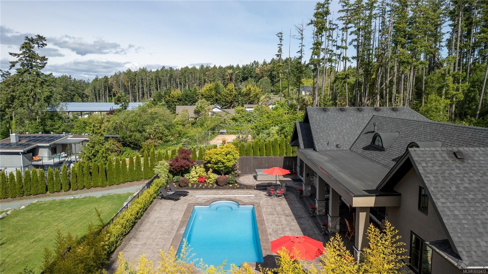 NORTH SAANICH, British Columbia, V8L 5M1, CA, 3 Bedrooms Bedrooms, ,Residential,For Sale,1948339