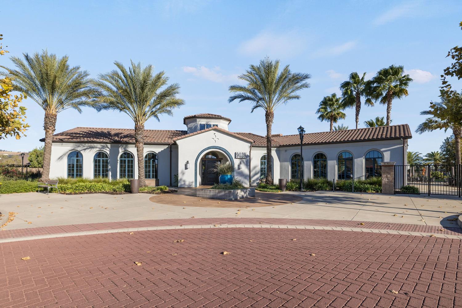 El Dorado Hills, California, 95762, United States, 3 Bedrooms Bedrooms, ,3 BathroomsBathrooms,Residential,For Sale,1987494