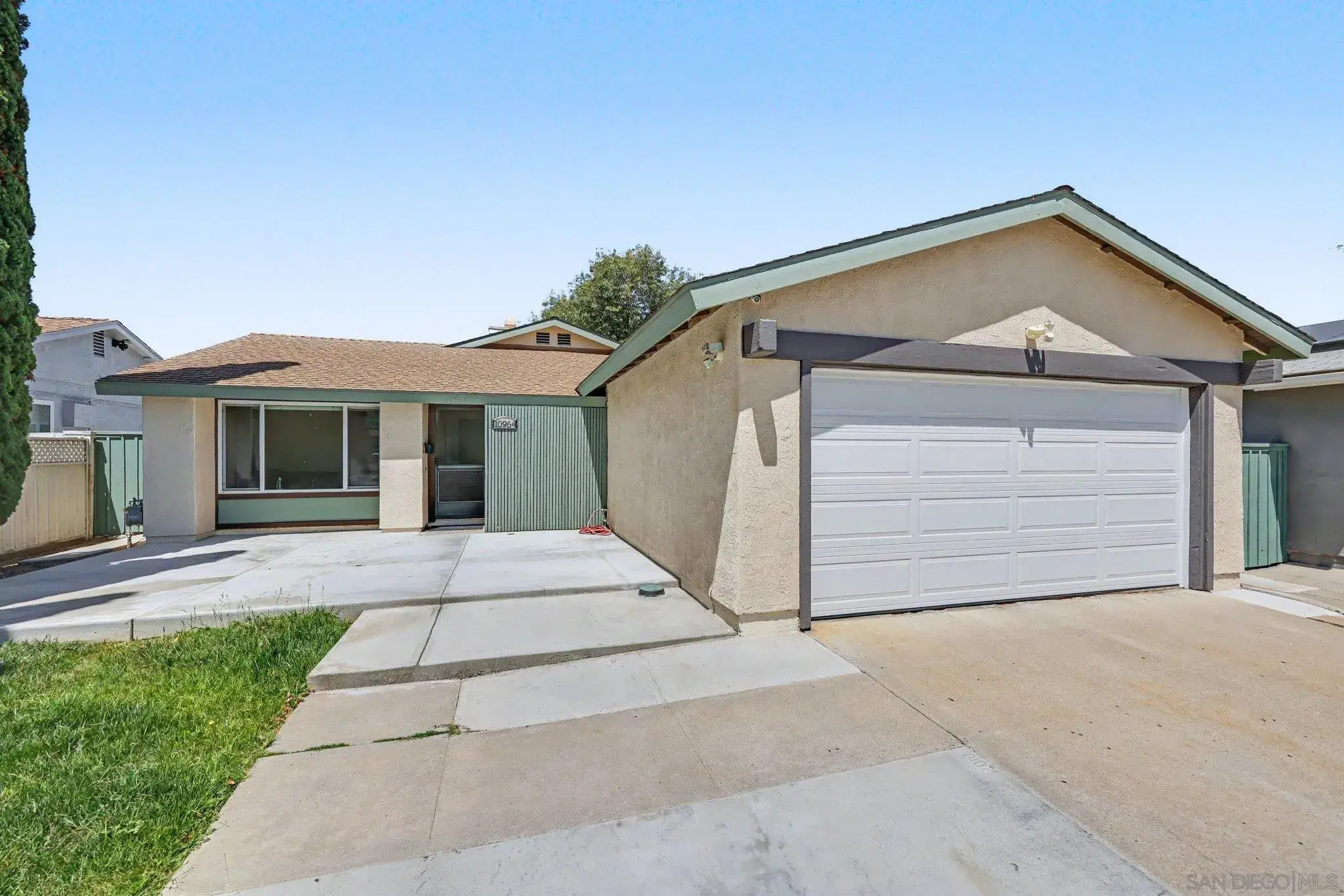 Deering St, San Diego, CA 92126