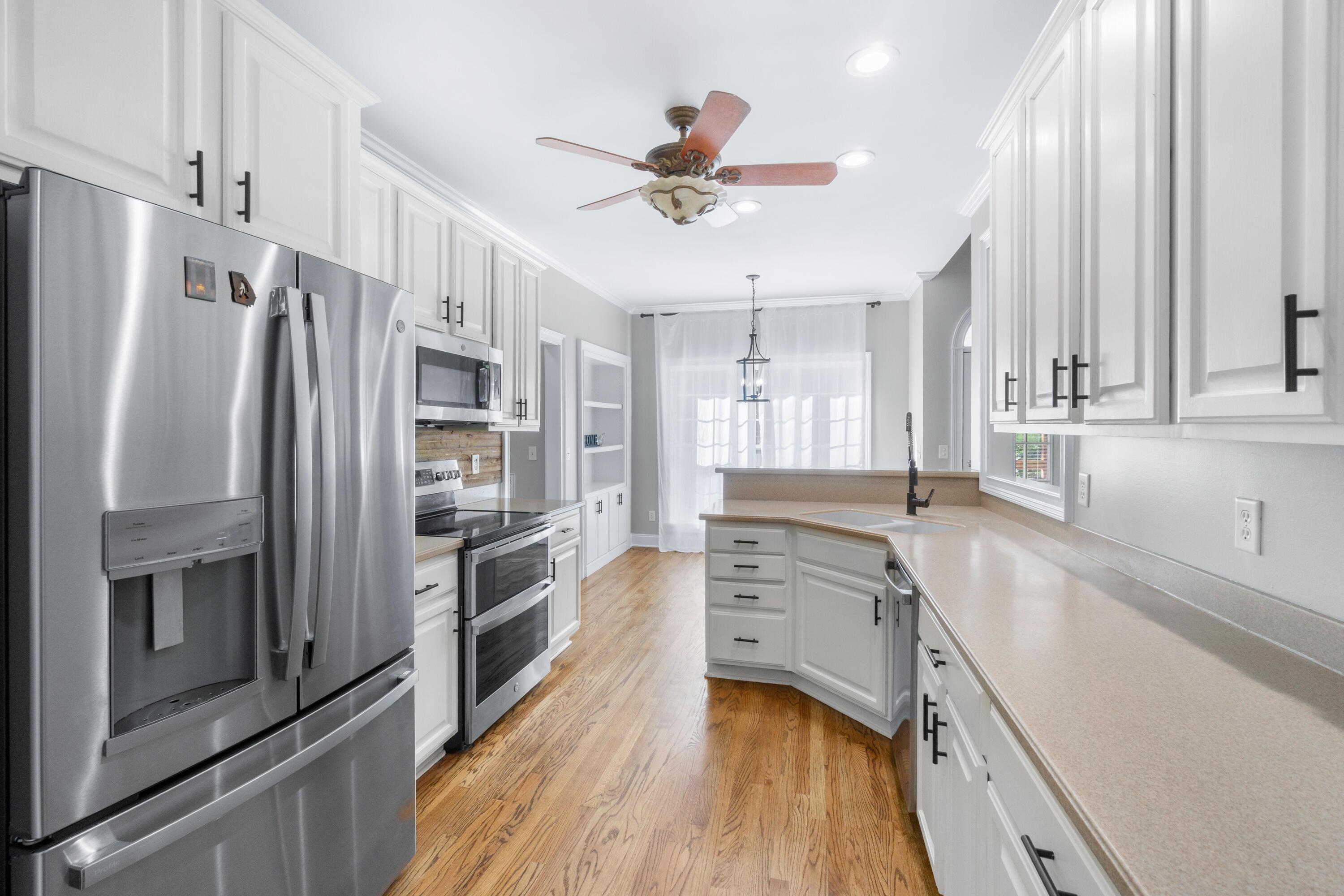 LaFayette, Georgia, 30728, United States, 5 Bedrooms Bedrooms, ,3 BathroomsBathrooms,Residential,For Sale,1883031