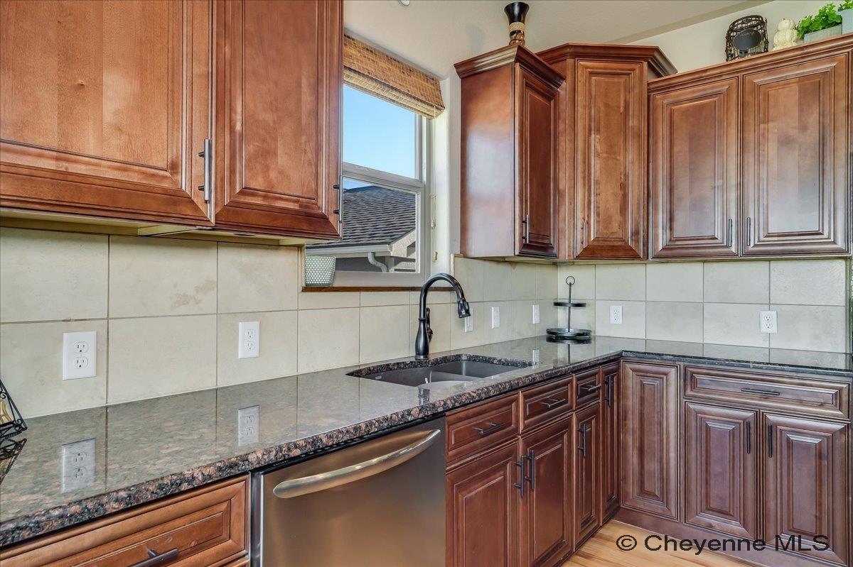 Cheyenne, Wyoming, 82009, United States, 5 Bedrooms Bedrooms, ,3 BathroomsBathrooms,Residential,For Sale,1989726