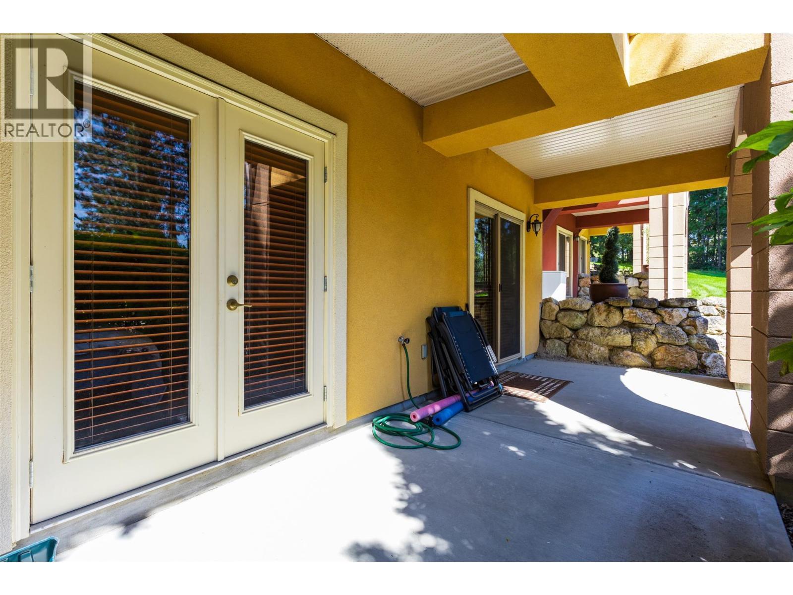 KELOWNA, British Columbia, V1V 2V9, CA, 2 Bedrooms Bedrooms, ,2 BathroomsBathrooms,Residential,For Sale,1960858