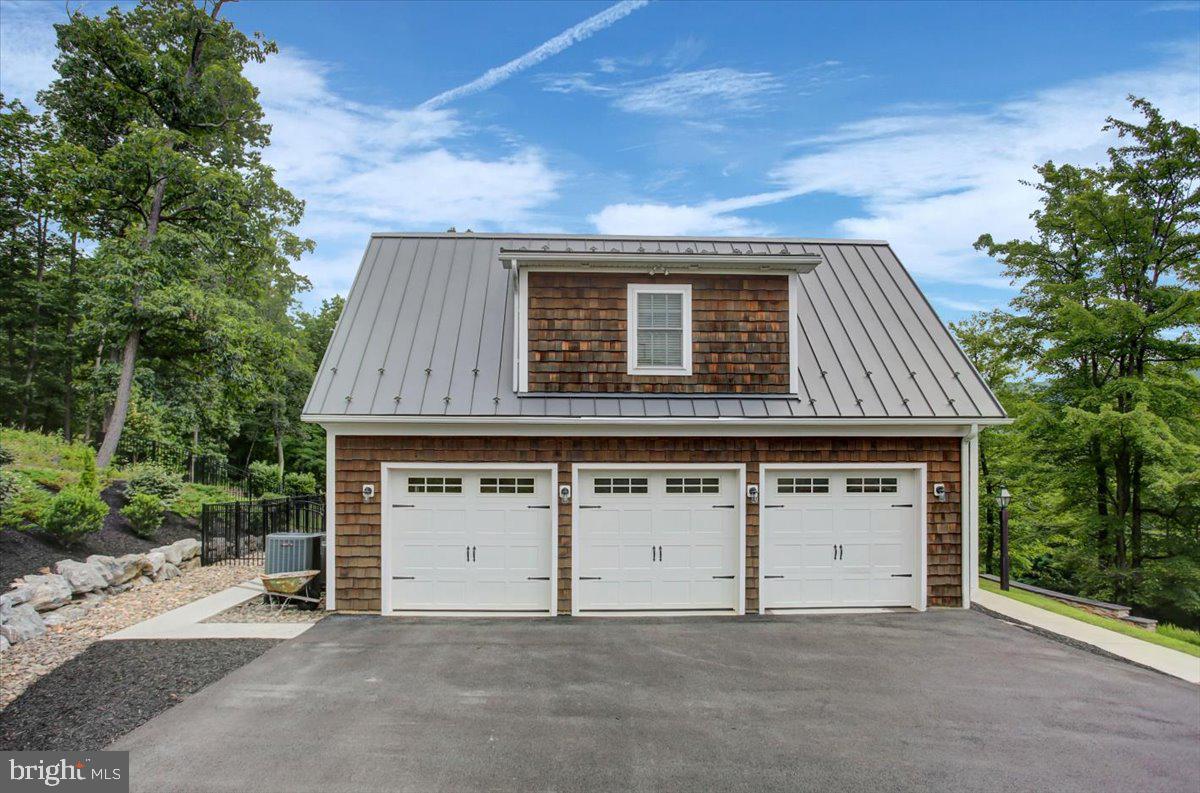 Mercersburg, Pennsylvania, 17236, United States, 5 Bedrooms Bedrooms, ,5 BathroomsBathrooms,Residential,For Sale,1903663