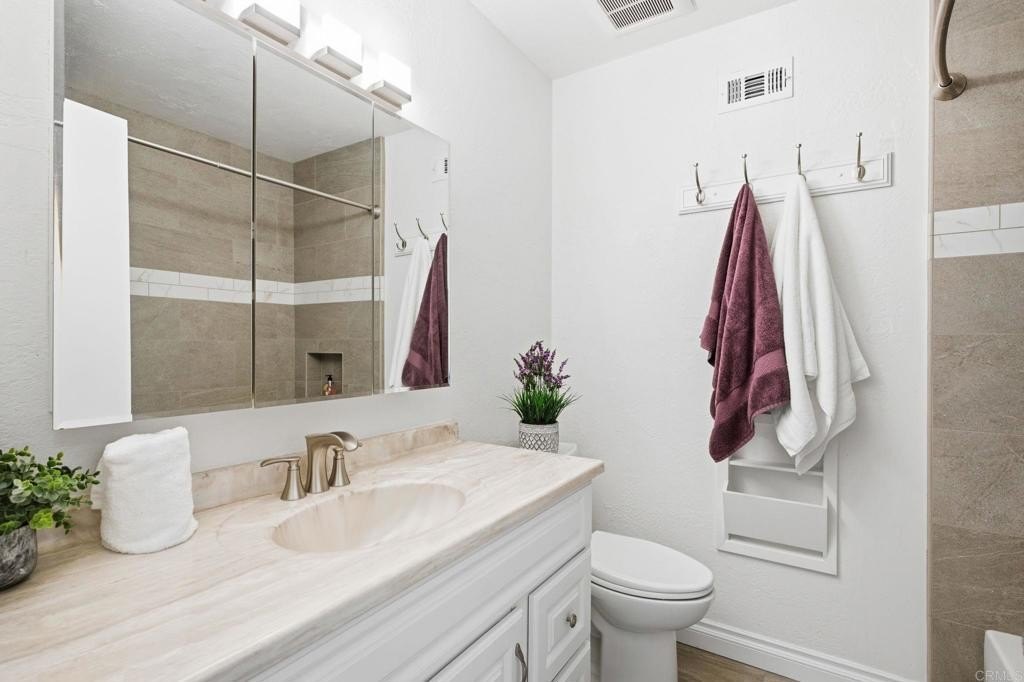 Escondido, California, 92027, United States, 4 Bedrooms Bedrooms, ,2 BathroomsBathrooms,Residential,For Sale,1997139