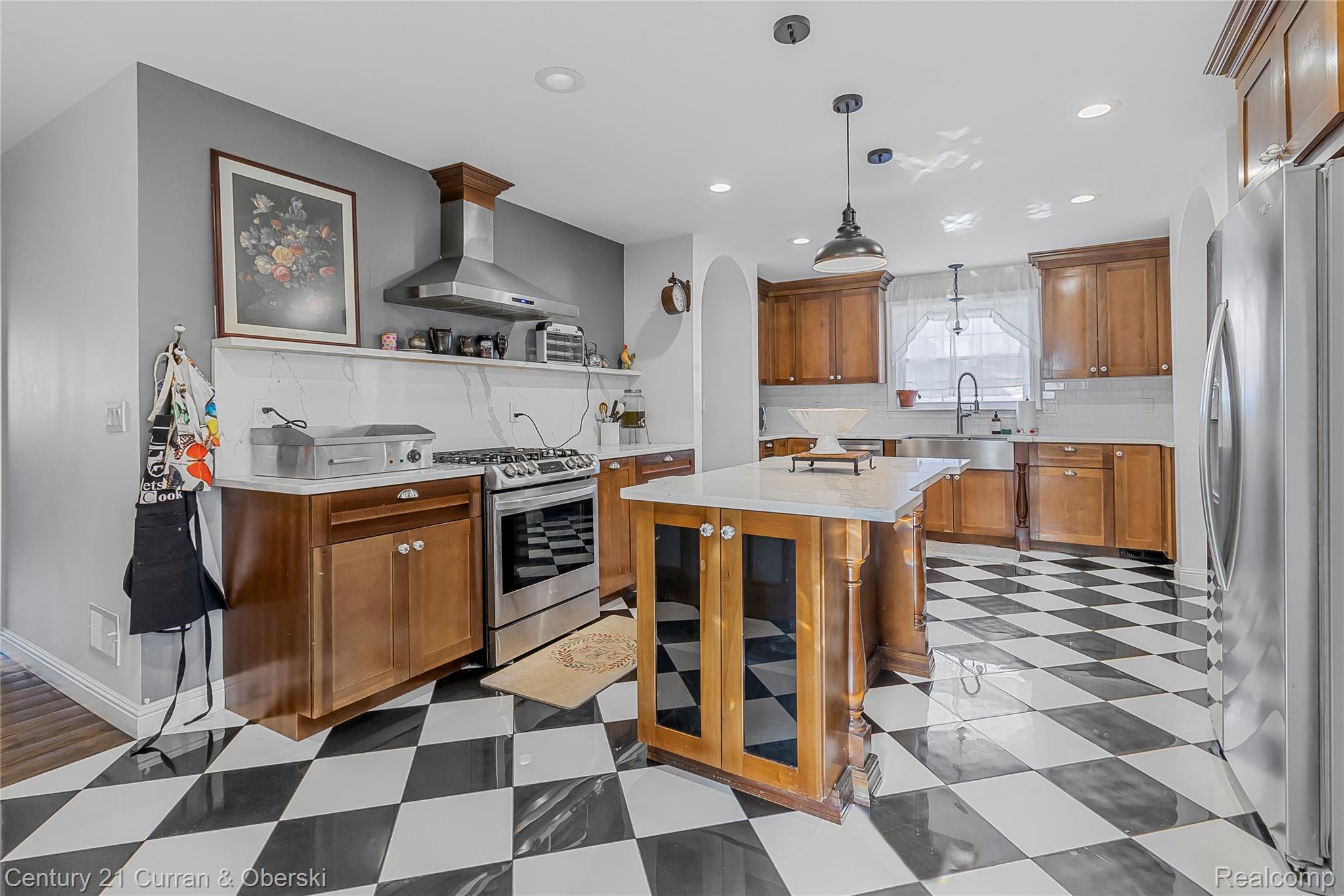 Dearborn, Michigan, 48124, United States, 4 Bedrooms Bedrooms, ,3 BathroomsBathrooms,Residential,For Sale,1921247