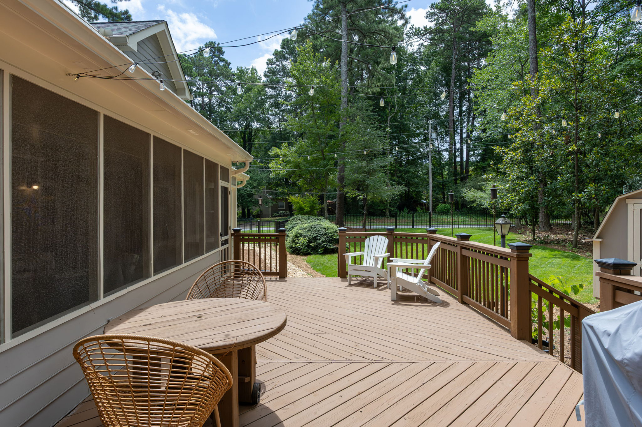  Stunning 5-Bedroom Brick Home in the Heart of East Cobb - 物件實景