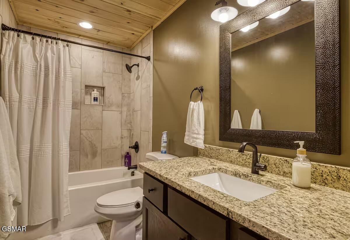 Sevierville, Tennessee, 37862, United States, 3 Bedrooms Bedrooms, ,4 BathroomsBathrooms,Residential,For Sale,2027934